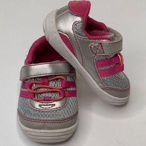 Stride Rite SR Solana Toddler Girls Silver Metalic Pink Walking Shoes Sz. 3 USED